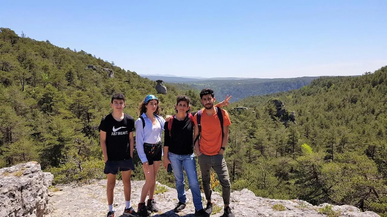 Les Gargouilles Gorges Du Tarn - Millau Frühstückspension Boyne